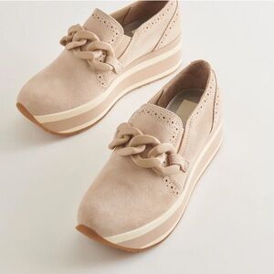 Jhenne sneakers 🤩 dune suede